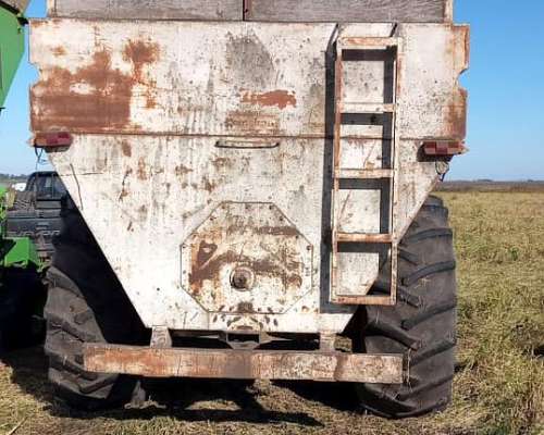 Tolva Usada Comofra con Balanza.