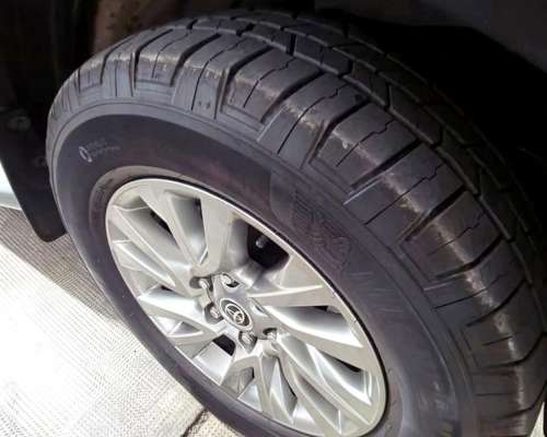 Vendo Toyota SW4 Única por SU Estado