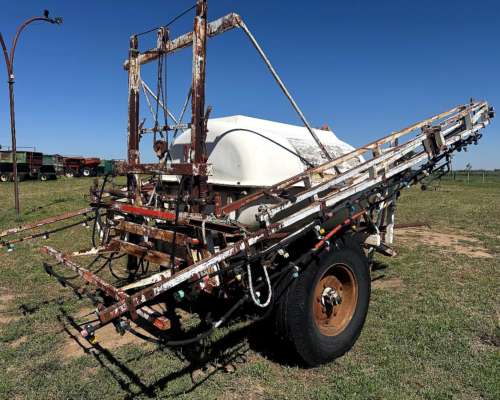 Pulverizador de Arrastre 1500 Lts