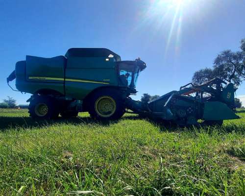 Cosechadora John Deere S660 35 Pies año 2017.