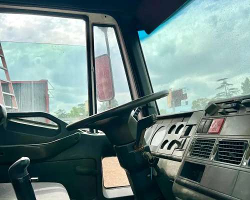 Camion Iveco 260e25 año 2012 Tatu C/trompo Hormigonero Mixer