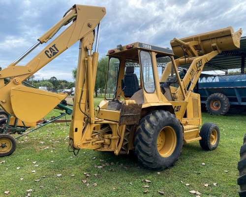 Retropala Caterpillar con Motor Perkins