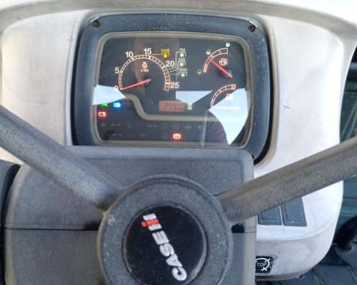 Case Farmall JX 100 2013 con 2600 Horas