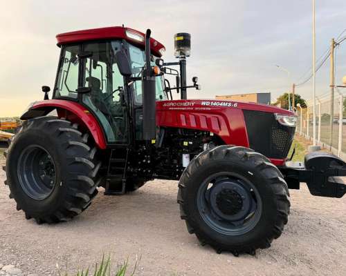 Tractor Agro Chery RS1404 de 140 HP Chino Motor Perkins