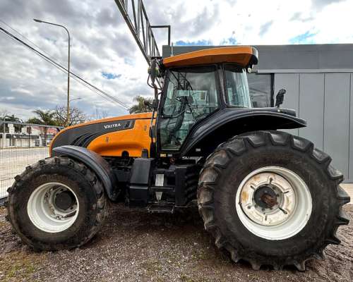 Tractor Valtra BT 170 con Piloto - Caja Powershift
