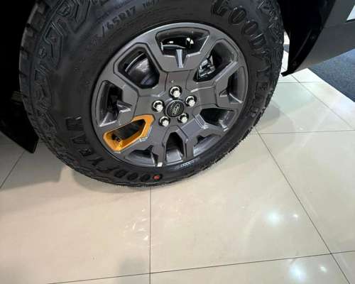 Ford Maverick Tremor AT