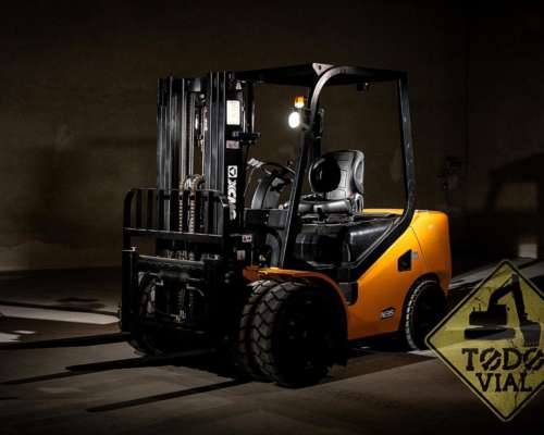Autoelevador Xcmg FD35 3.500kg Dual T/T 4.5mt Todo Vial