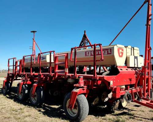 Sembradora Giorgi PR 8000 10 a 70 Doble Fertilización