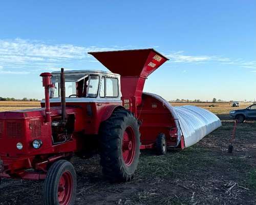 Embolsadora de Grano Seco Akron