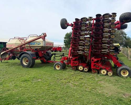 -sembradora Marca Giorgi AIR Drill 51 Líneas a 19 cm o 27 LI