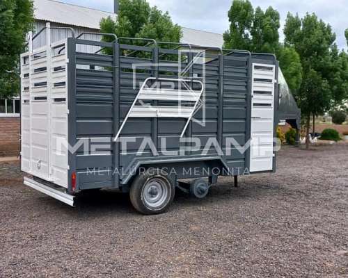 Carros para Caballos. Metalúrgica Menonita.