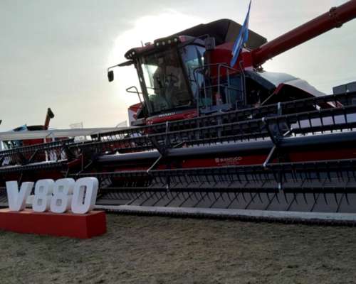 Vassalli Axial V 880 - Nueva / Completa - la MAS Grande