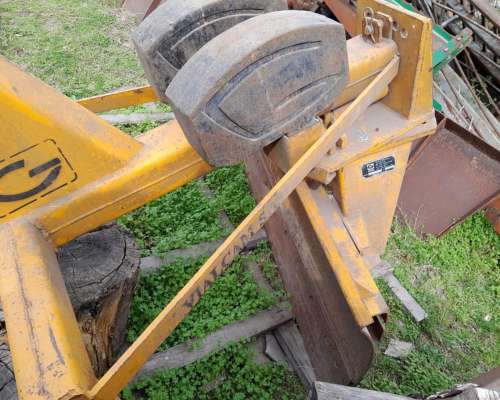 Niveladora Marca Grosspal 3ptos