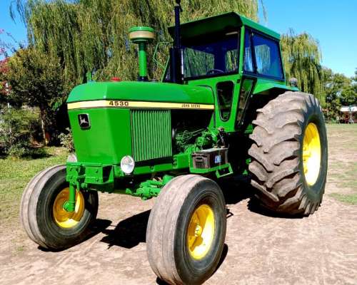 Tractor John Deere 4530