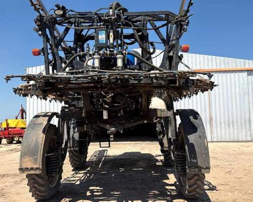 Pulverizadora Marca New Holland SP3000 con Selectivo