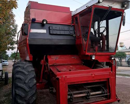 Cosechadora Massey Fergusson 5650