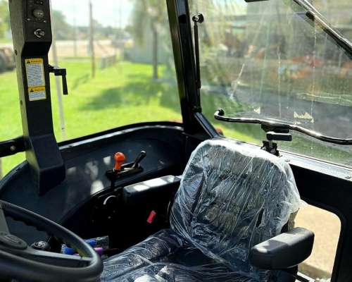 Tractor Zanello 4150 con Pala