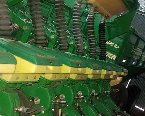 Sembradora Tedeschi 18 Lineas a 42 CM.