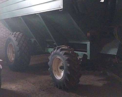 Tolva Auto Descargable Santa Rosa 16 TN CAP 16 TN Balanza