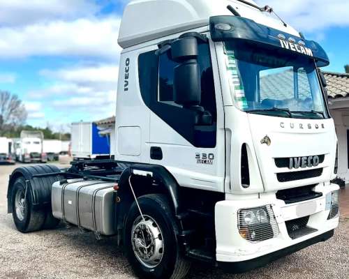 Camión Iveco Cursor 330 año 2015 Cabina Dormitorio Original