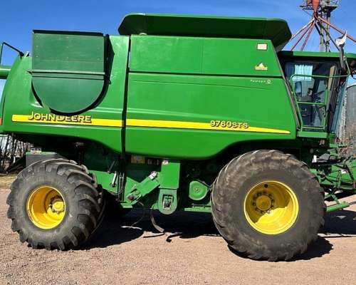 Cosechadora John Deere 9760 STS año 2004 + Drapper 35 Pies