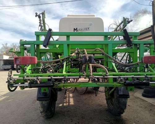 Metalfor 2800 año 2004 -botalon 23 Metros- Deutz 120