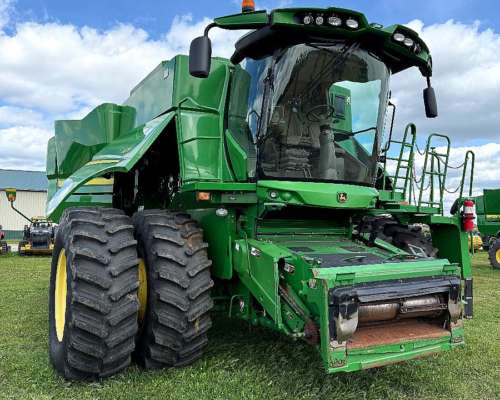 John Deere S670 (doble Tracción)