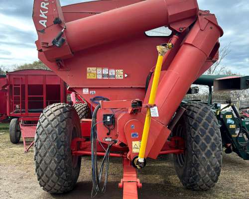 Tolva Akron Modelo MAX22 C/neumaticos 24.5.32 Balanza -TL191