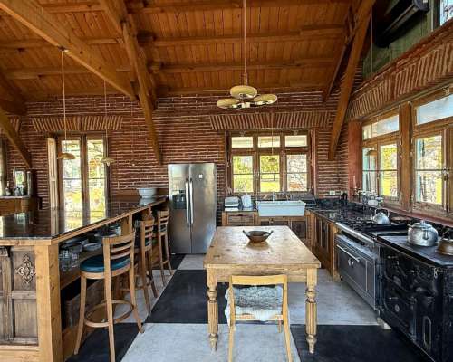 9.948 M2. Exclusiva Chacra de Estilo Campo en la Macarena