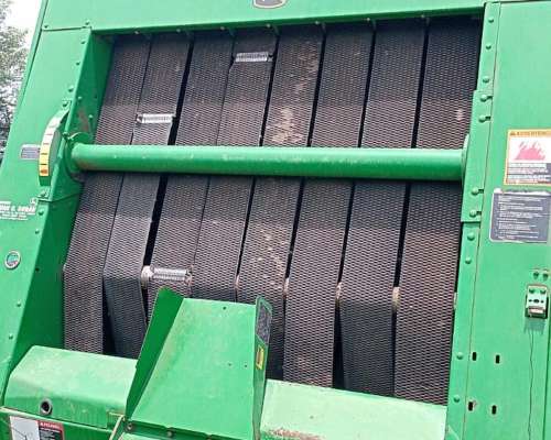 Rotoenfardadora John Deere 567