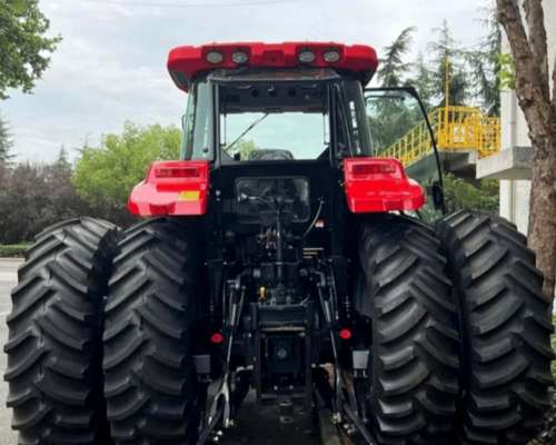 🎆 Promoción año Nuevo – Agro Market 365 🚜🔥 YTO 220 HP 💪