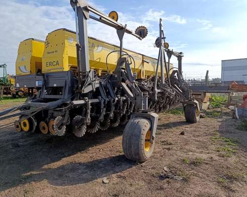 Sembradora de Granos Finos Erca Modelo V-F de 37 Líneas a 17