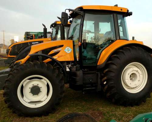 Tractor Valtra A- 144 Hitech