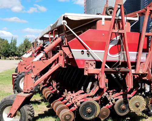 Sembradora Crucianelli Pionera IV 49 a 21 año 2009.