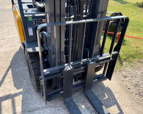 Autoelevador Eléctrico Liugong Clga25-s/c