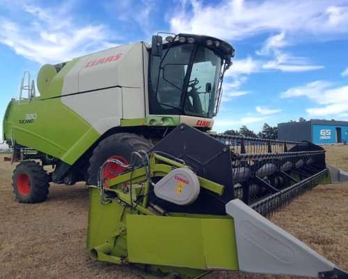 Cosechadora Claas Tucano 320, año 2007, 5.480 Hs