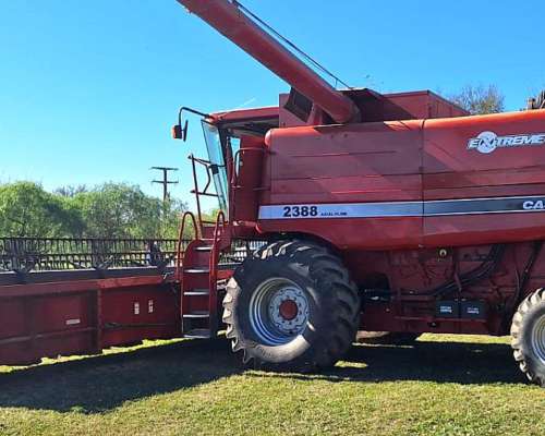 Cosechadora Case IH 2388 - Cabezal 30 Pies