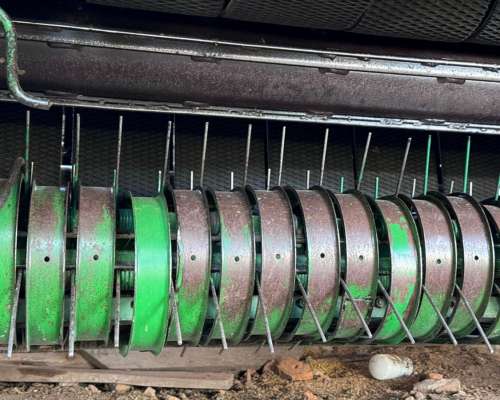 Rotoenfardadora John Deere 535