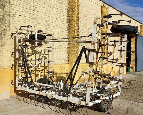 Vibro Cultivador Templar de 7.5 MS de Ancho.