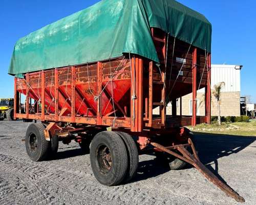 Tolva Semillera Comofra de 20tn con Rodado Dual