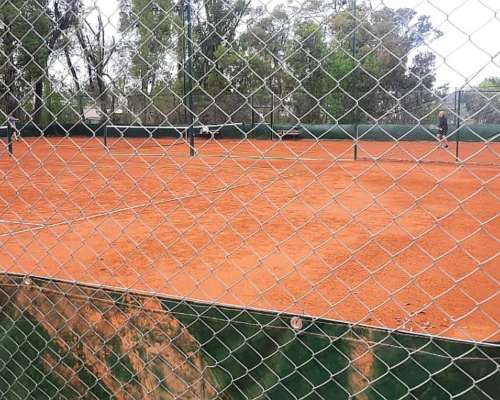 Excelente Lote Perimetral en el Exclusivo Barrio Santa Elena