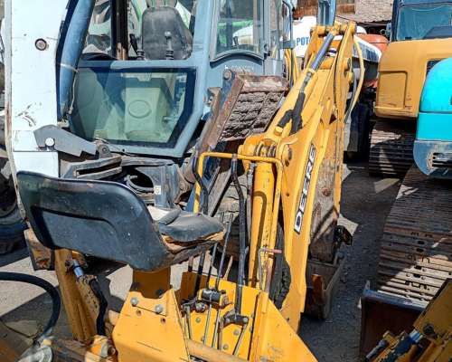 Minicargadora Marca CAT Modelo 236d con Brazo Retro J.deere