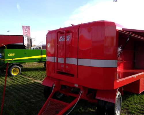 Cisterna 5000 Lts. Combinada con Taller Conese