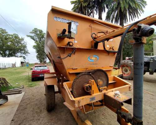 Mixer Horizontal Comofra - 6 M3 - Balanza Magris - EXC EST