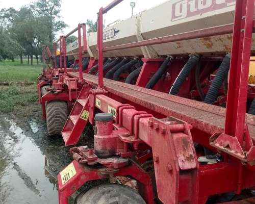 Sembradora Georgi Precisa 8000 24 X 52 Surcos Neumatica