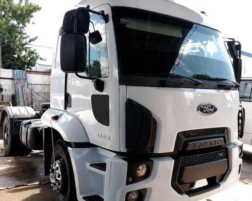 Ford 1723 Tractor con Equipo Hidráulico. 592.000 km