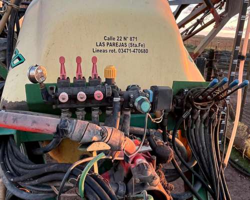 Pulverizadora de Arrastre Caiman Seria a 3000 Lts