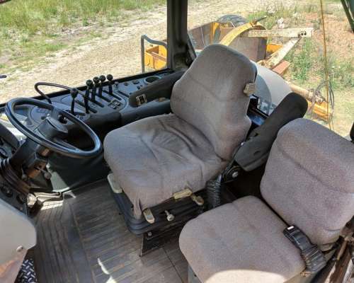 Tractor Caterpillar 65e 320 HP 18000 Hs Common Rail