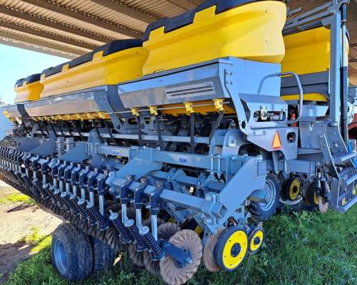 Sembradora Pla AGP3 F12