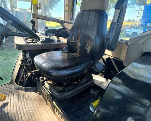 Tractor John Deere 6615, 125 HP, año 2008, 2.800hs Motor REP